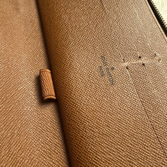 Louis Vuitton monogram wallet - Picture 5 of 11